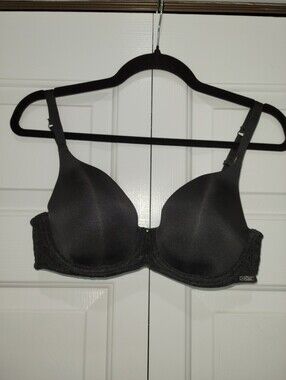 Montelle Intimates Black Satin & Lace Bra